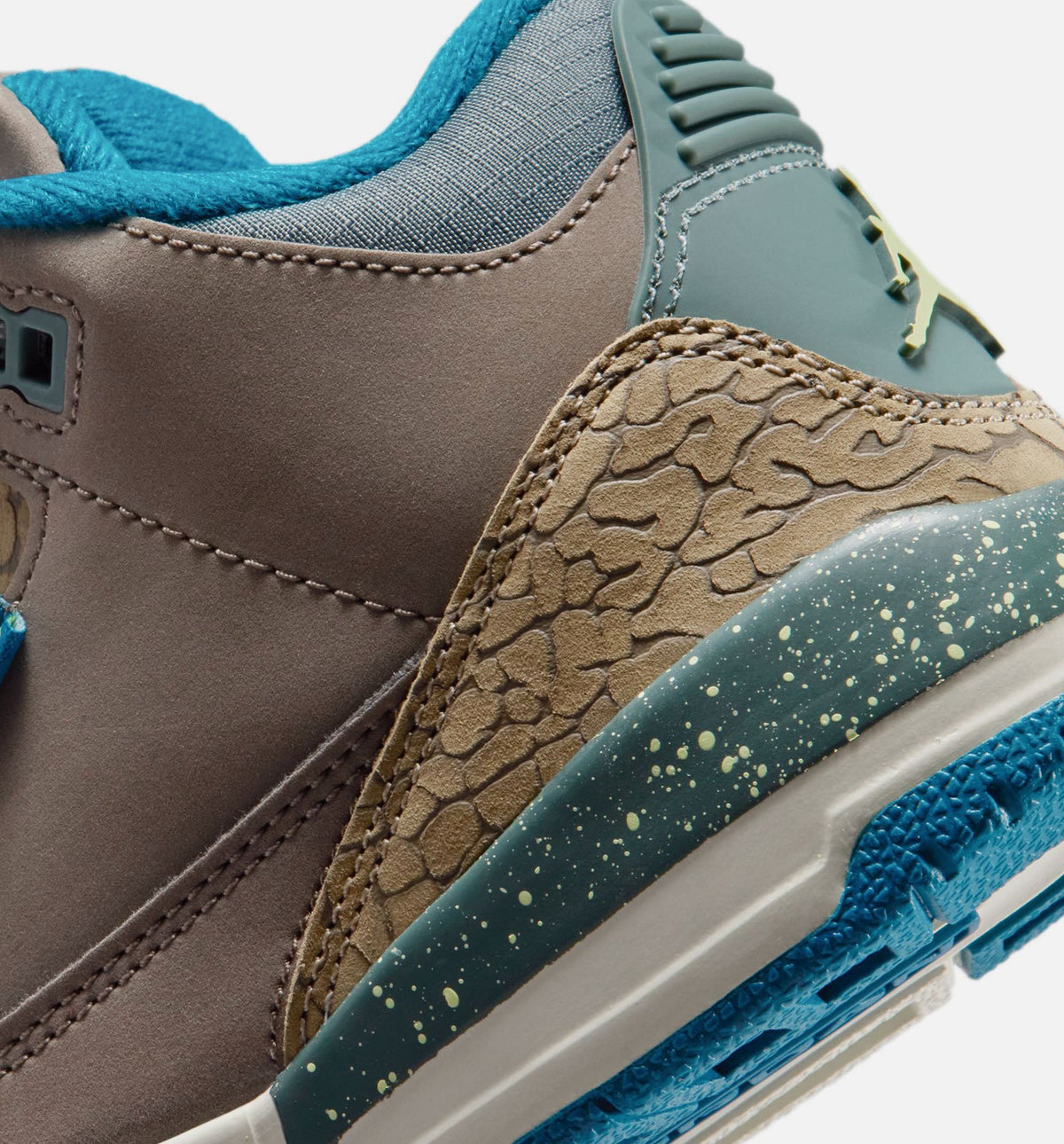 Air Jordan 3 Retro Olive Grey Preschool Lifestyle Shoe