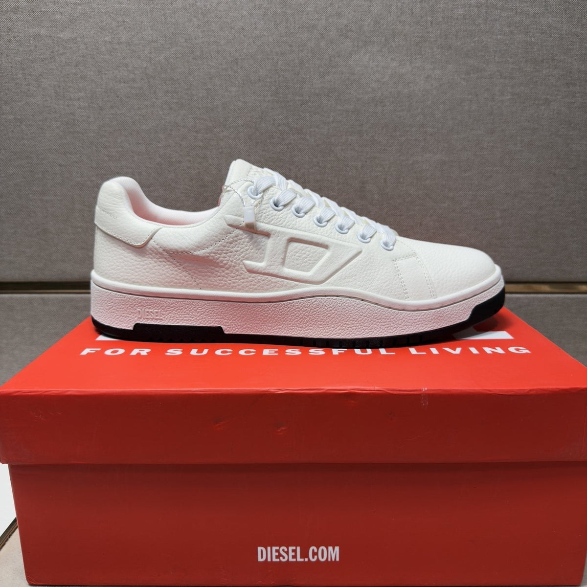 Diesel Men's Paneled Low-Top Sneakers