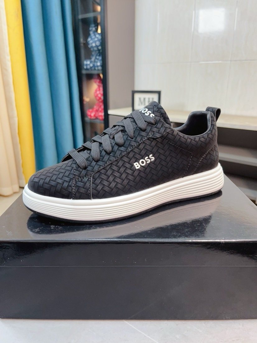 Hugo Boss Textured Low-Top Sneakers